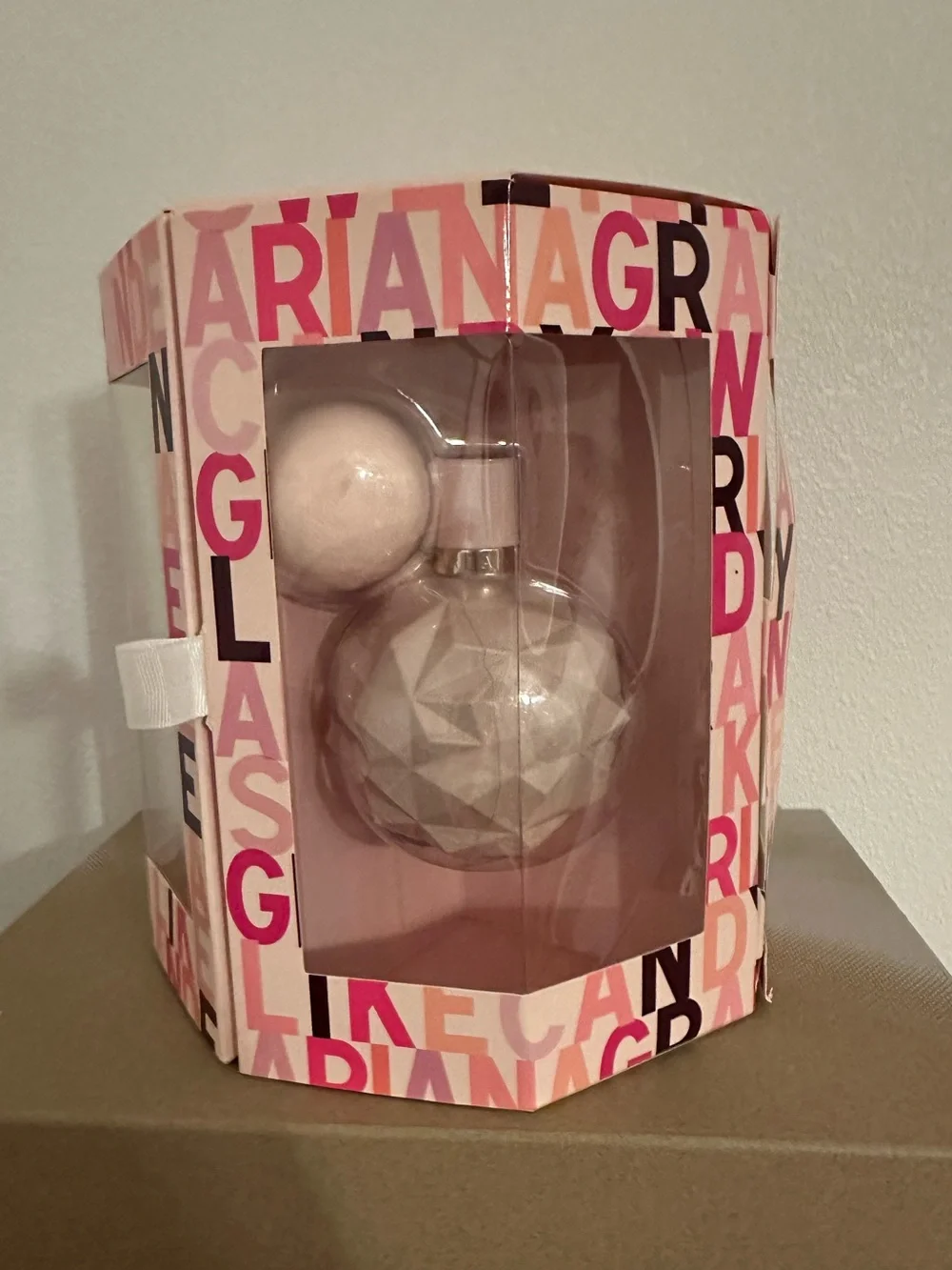 Ariana Grande Display Case in Pink and White